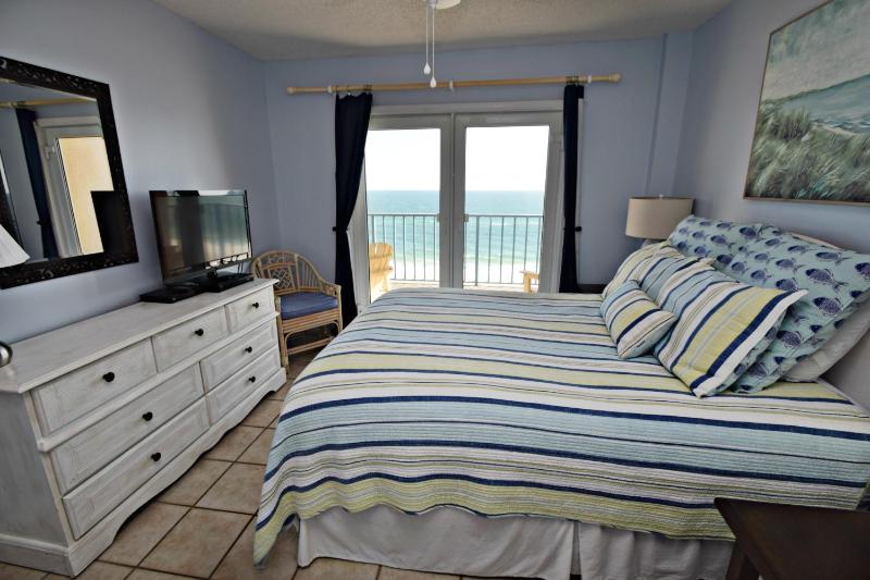 Three-Bedroom Apartment image 3