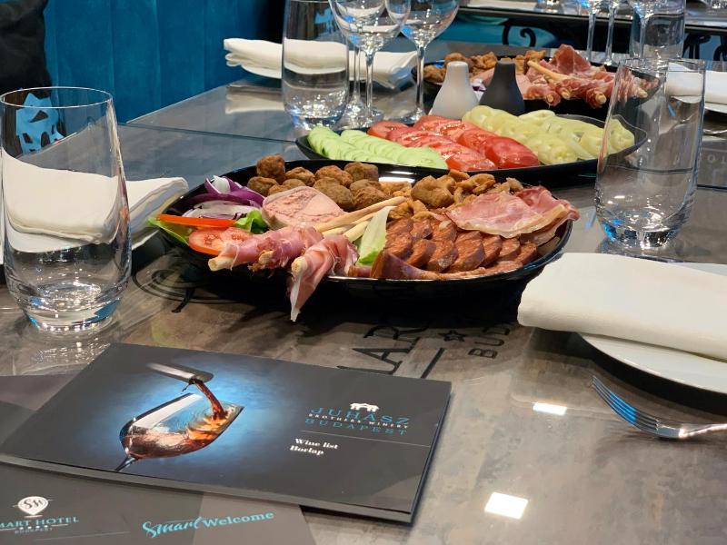 Smart Hotel Budapest - image 12