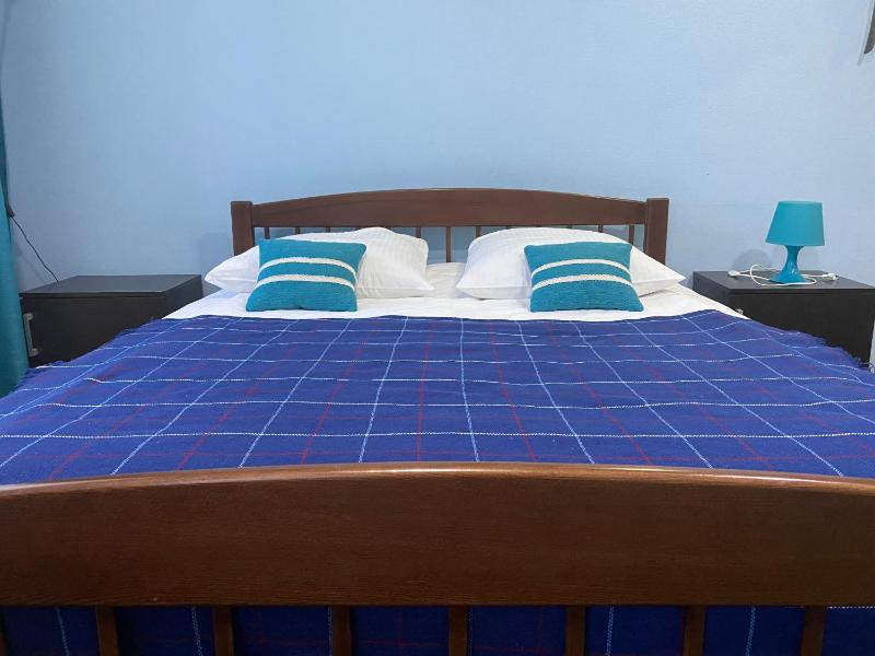 Superior Triple Room image 2