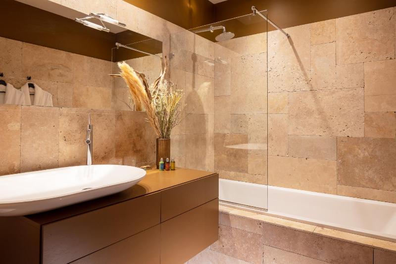 Superior Double Room image 2