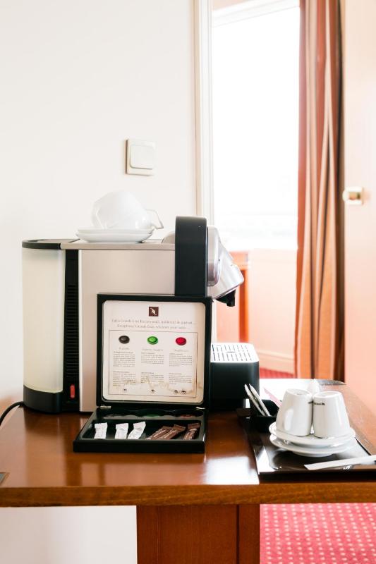 Superior Suite image 3