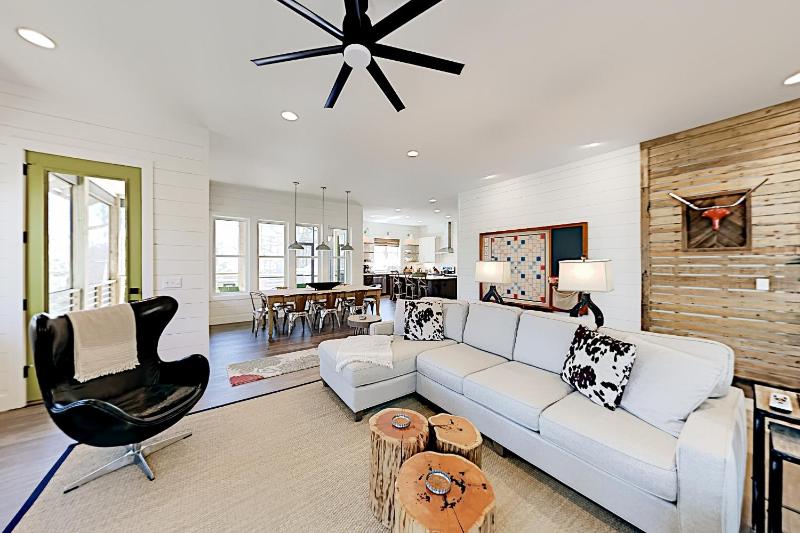 Three-Bedroom House image 1