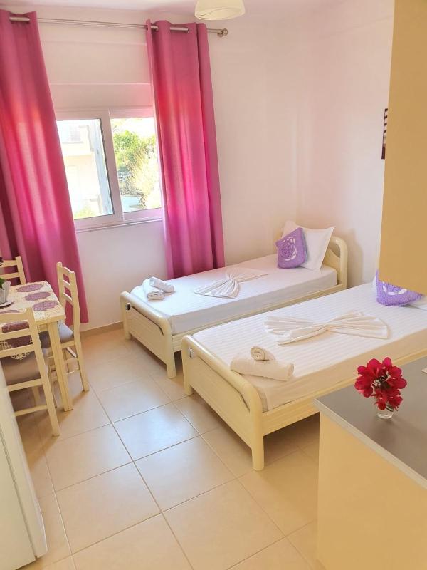 Apartment with Sea View image 2