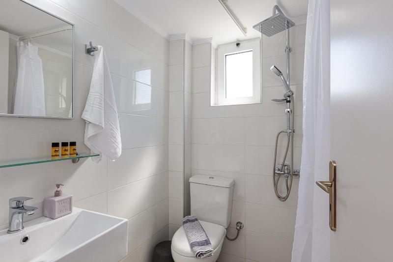 Queen Room with Sea View image 1