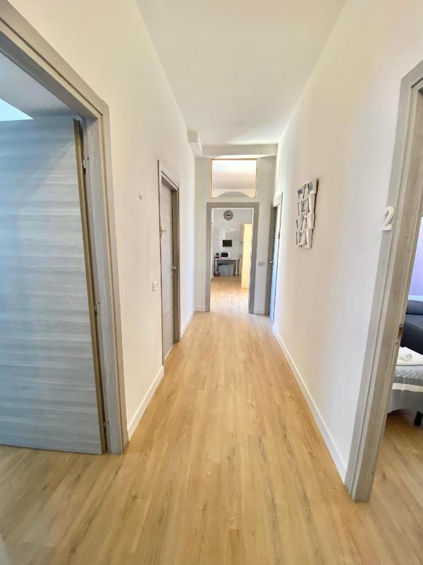 Double or Twin Room with Private Bathroom image 2