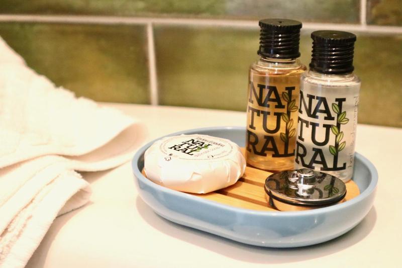 Large Double Room image 2