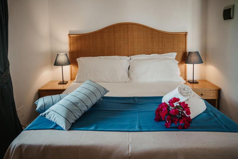 Double or Twin Room image 2