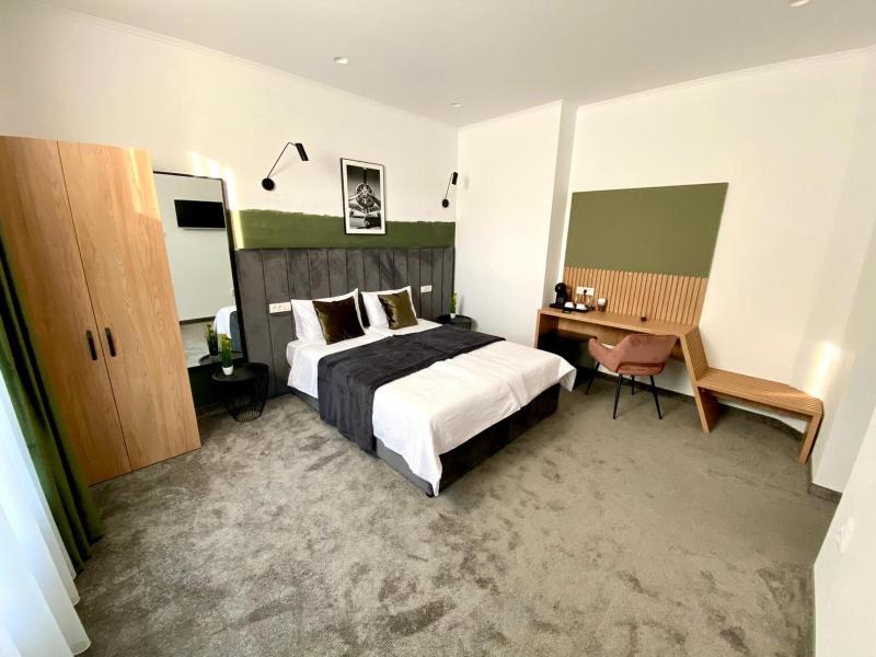 Victoria Rooms - image 48