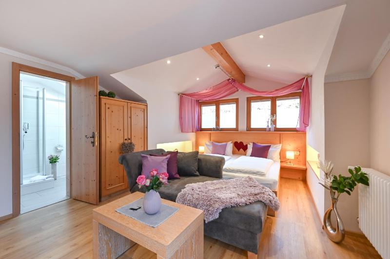 Superior Double Room image 1