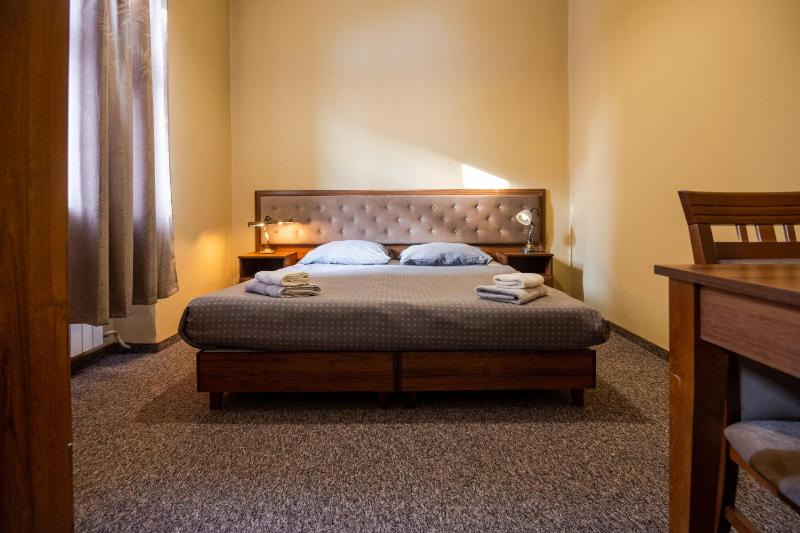 Quadruple Room with Bathroom image 2
