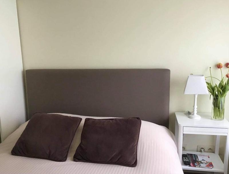 Small Double Room image 3