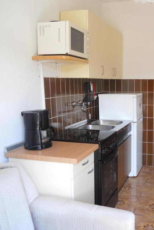 Two-Bedroom Apartment with Terrace and Sea View image 1