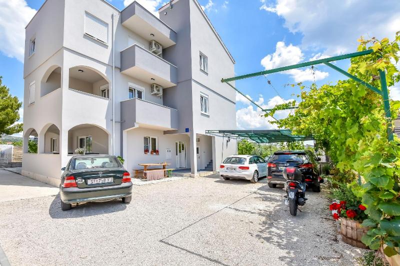Apartments Juro - image 1