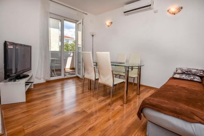 Apartments Juro - image 17