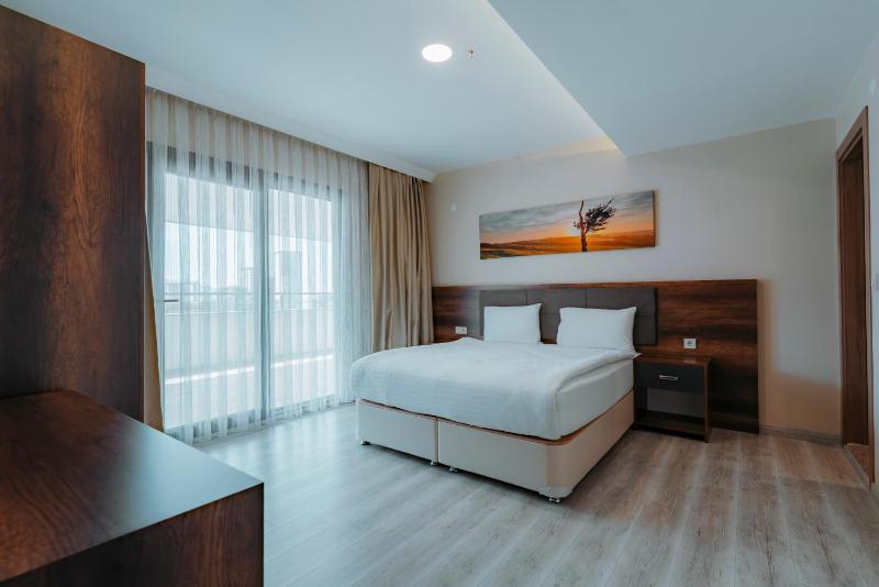 Three-Bedroom Apartment image 3