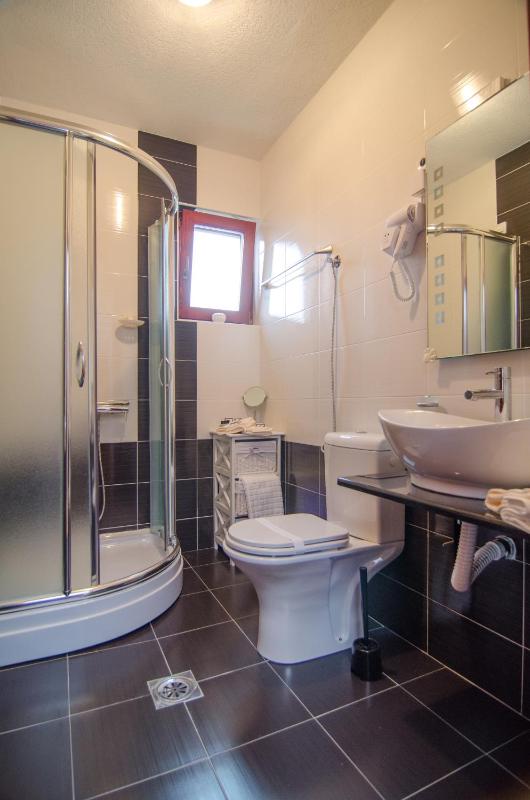 Two-Bedroom Apartment with Balcony image 2