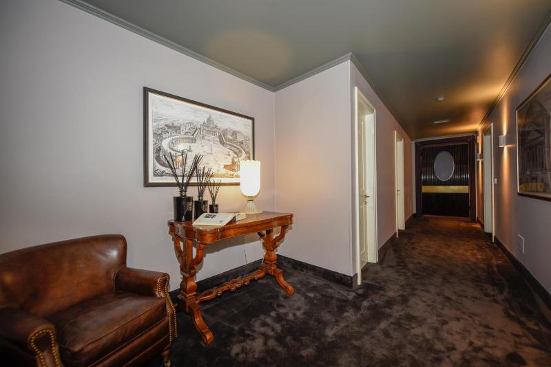 Standard Single Room image 2