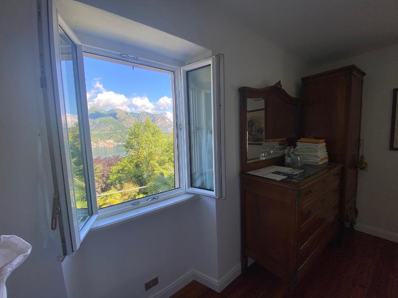 Double Room with Lake View image 1
