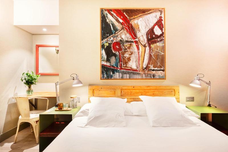 Twin or Double Room - Interior image 1