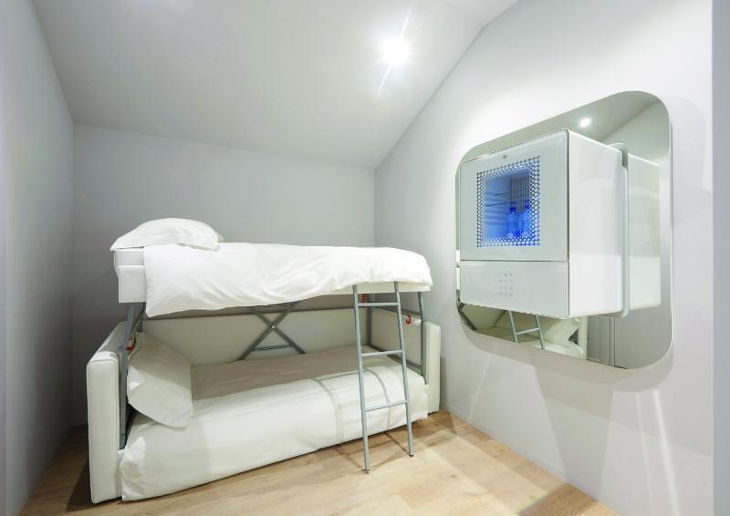 Deluxe Junior Suite image 4