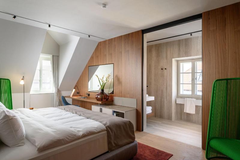 Zlata Ladjica Boutique Hotel - image 9