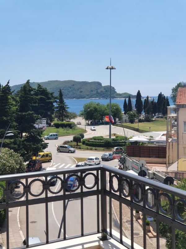 Deluxe Double Room with Balcony and Sea View image 4