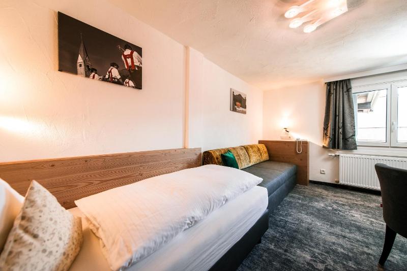 Standard Single Room image 1