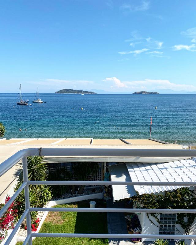 Anemoni Beach Hotel - image 2