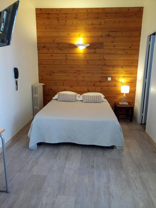 Classic Triple Room image 4