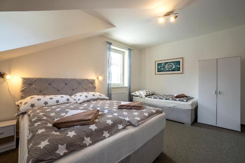 Superior Suite image 3