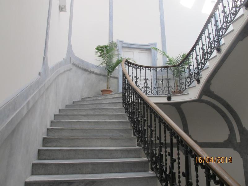 One-Bedroom Apartment image 4