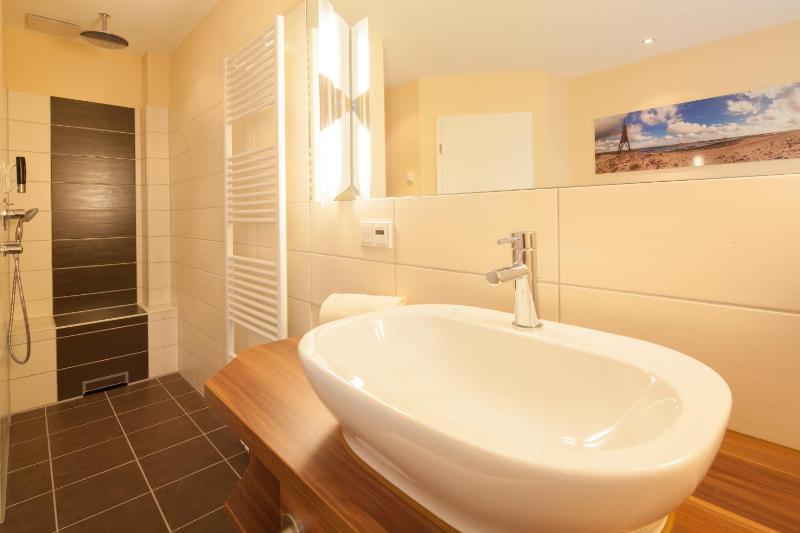 Junior Suite image 2