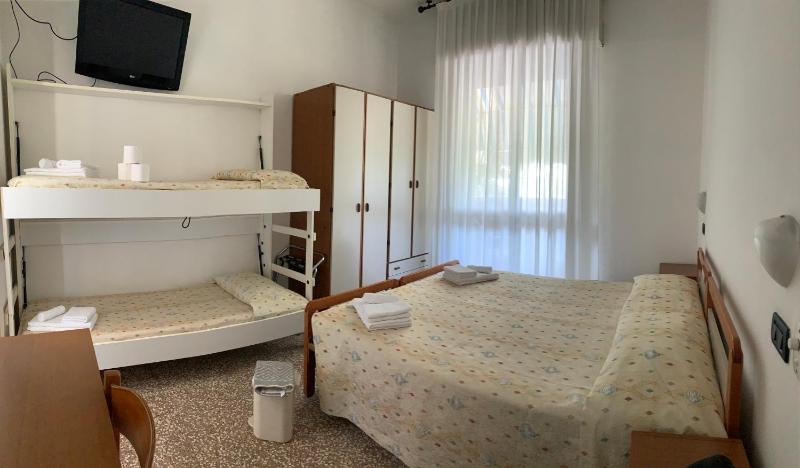 Family Room with Beach Access image 2