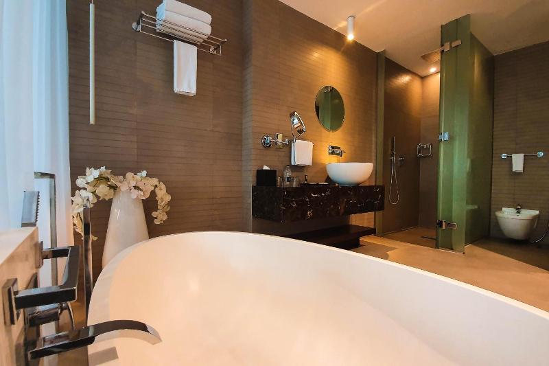Superior Twin Room image 2