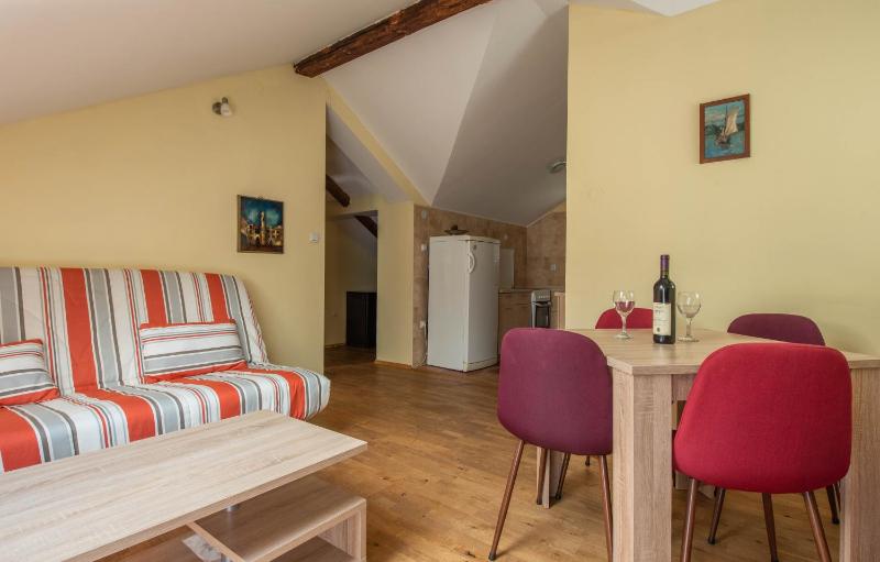 Apartment with Sea View image 2