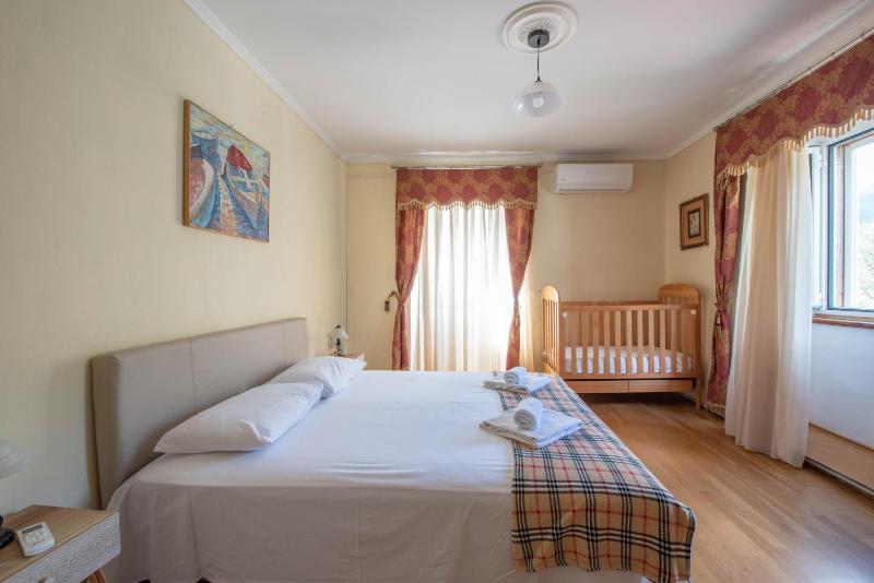 Apartment with Sea View image 4