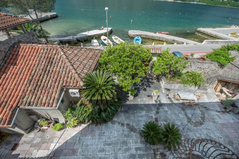 Apartment with Sea View image 2