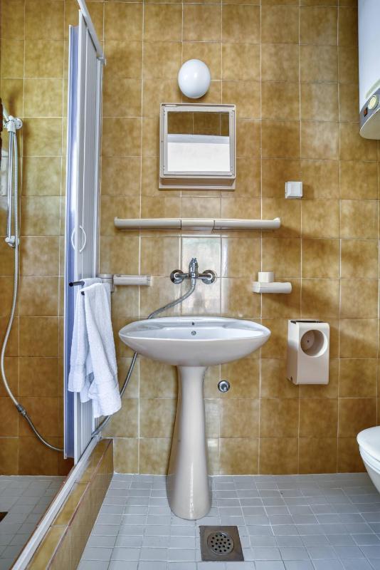 Triple Room image 2
