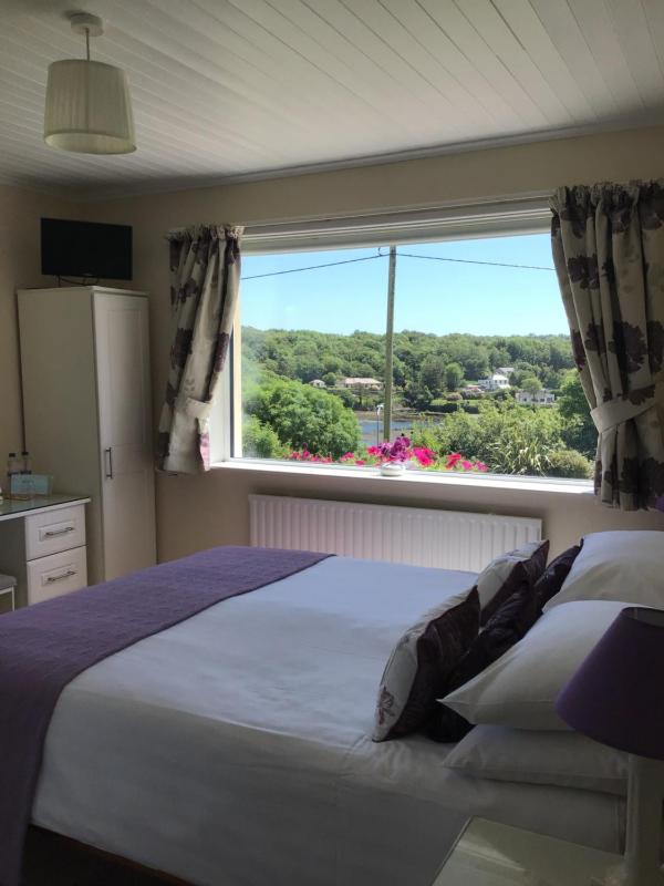Double Room with Sea View image 3