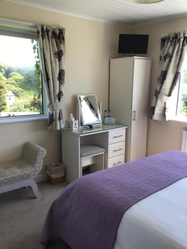 Double Room with Sea View image 2
