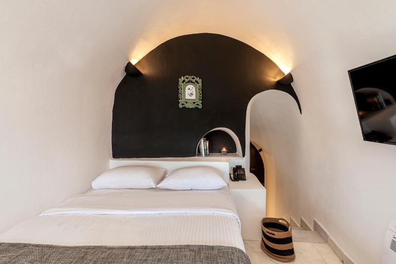 Pearl of Caldera Oia - Boutique Hotel by Pearl Hotel Collection - image 12