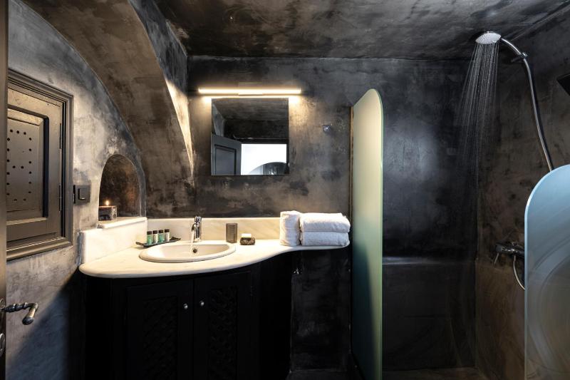 Pearl of Caldera Oia - Boutique Hotel by Pearl Hotel Collection - image 32