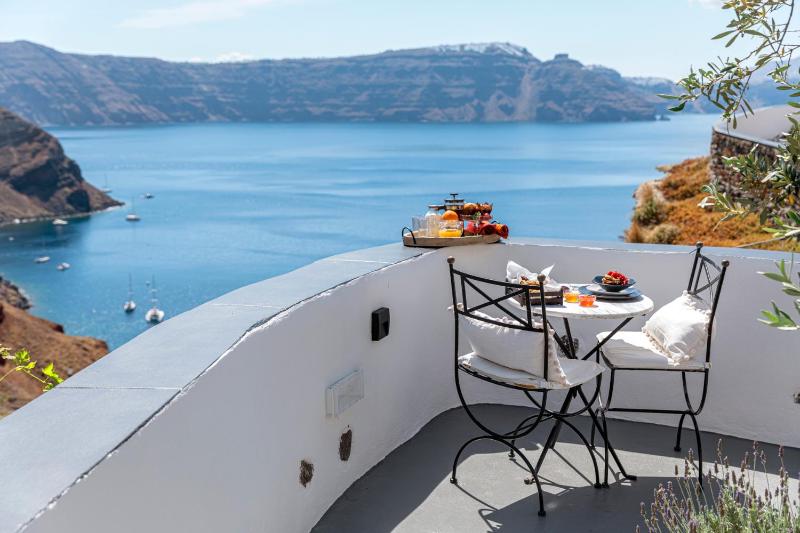 Pearl of Caldera Oia - Boutique Hotel by Pearl Hotel Collection - image 14