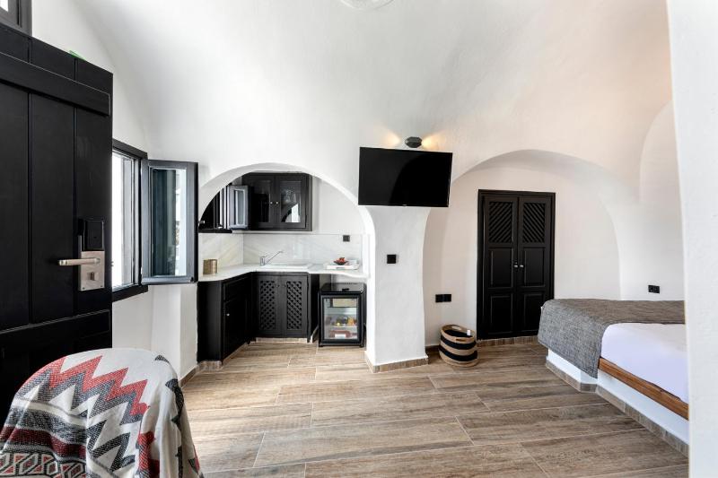 Pearl of Caldera Oia - Boutique Hotel by Pearl Hotel Collection - image 38
