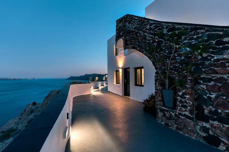 Pearl of Caldera Oia - Boutique Hotel by Pearl Hotel Collection - image 39