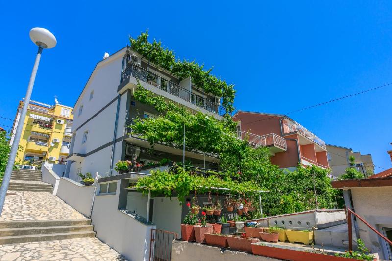 Apartments Brana - image 2