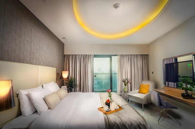 One Bedroom Apartment with City View image 2