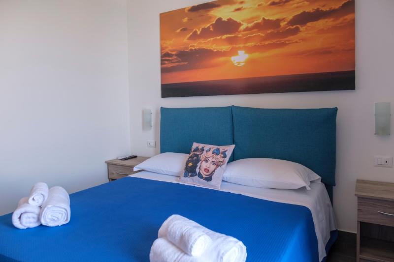 White Apartments & Spa - image 44