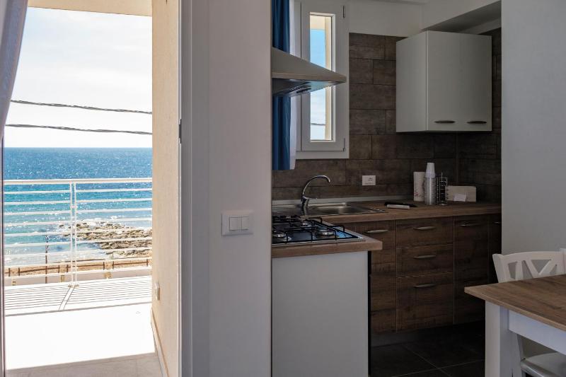White Apartments & Spa - image 25