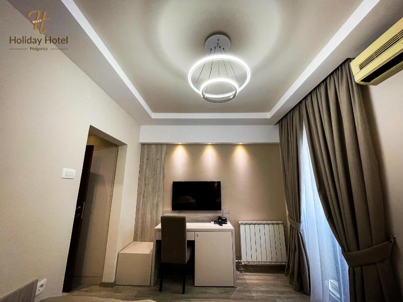 Twin Room image 1